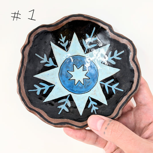 Barn Quilt Patterned Dishes